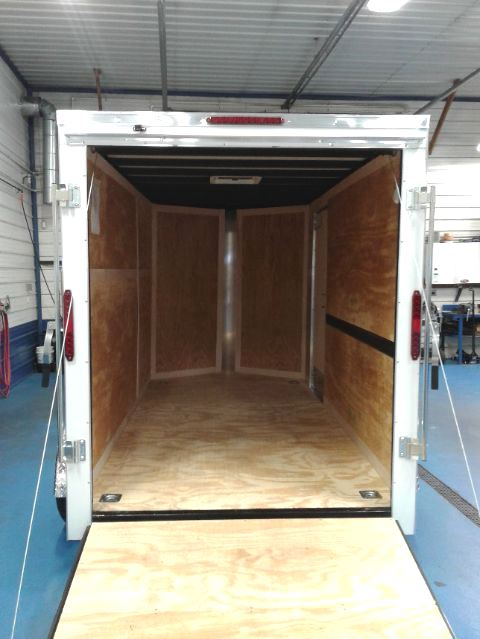 Homesteader Intrepid 6x12 V-Nose Tandem Axle - Interior